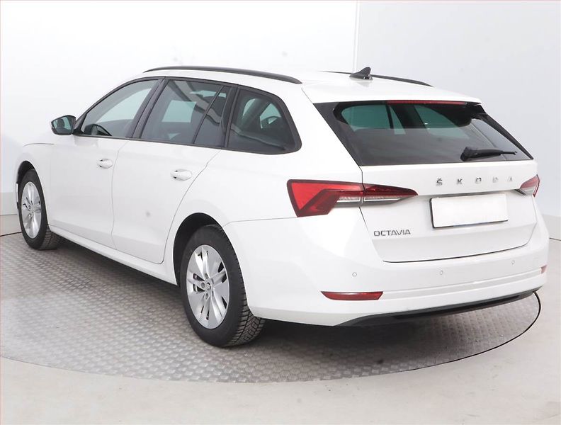 Škoda Octavia (2021) Style 2.0 TDI, Tempomat - fotka 4 z 15