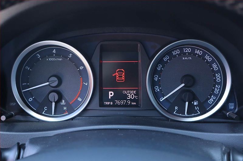 Toyota Auris (2013) 1.6 Valvematic, Automat, Navi - fotka 11 z 24