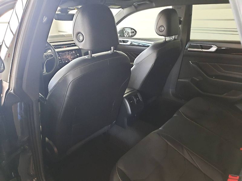 Volkswagen Arteon Shooting Brake (2022) R-Line 2.0 TSI (140kW/190k) DS - fotka 8 z 27