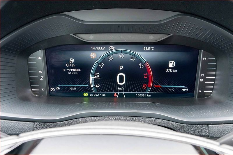 Škoda Karoq (2024) Ambition 1.5 TSI - fotka 11 z 21