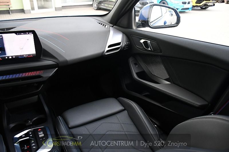BMW Řada 1 118d M-SPORT 1M ČR - fotka 22 z 54