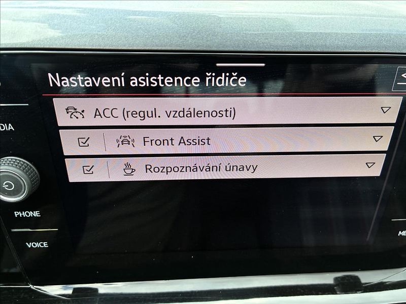 Volkswagen Polo 2,0 GTI,DSG,KAMERA,LED - fotka 25 z 28
