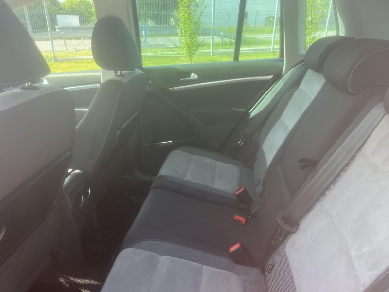 Volkswagen Tiguan 2.0 TDI, ČR, 4x4 - fotka 5 z 8