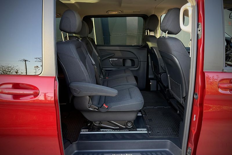 Mercedes-Benz Třídy V (2019) V 250d 4Matic Avantgarde Lang - fotka 18 z 45