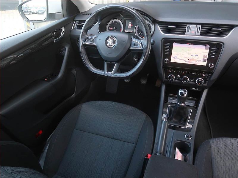 Škoda Octavia (2018) Style 2.0 TDI, Navi, Tempomat - fotka 7 z 18