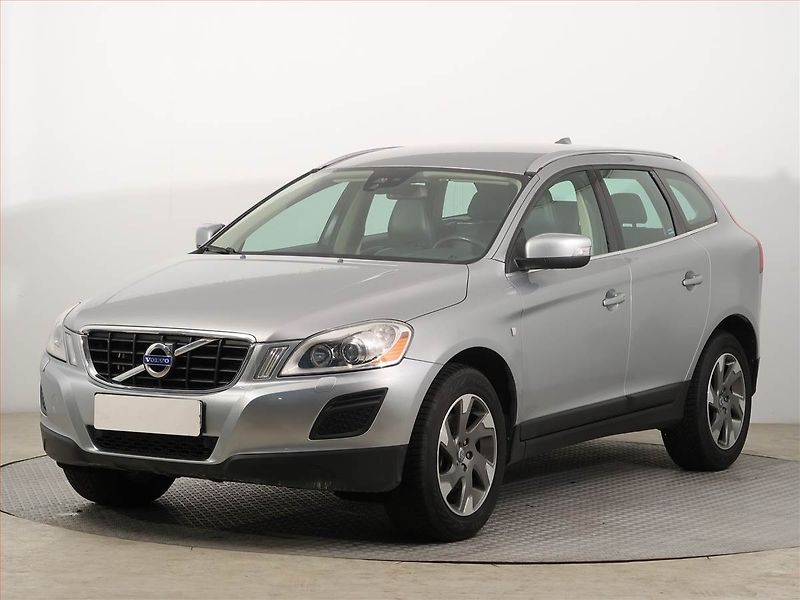 Volvo XC60 (2011) Ocean Race 2.4 D, 4X4 - fotka 2 z 14