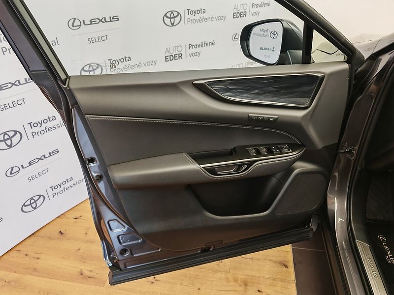Lexus NX 350h 350h PRESTIGE PLUS TECH - fotka 24 z 45