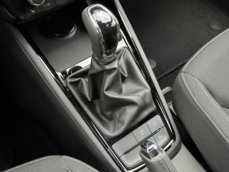 Škoda Kamiq 1.0TSi DSG Monte Carlo 116PS M - fotka 33 z 42