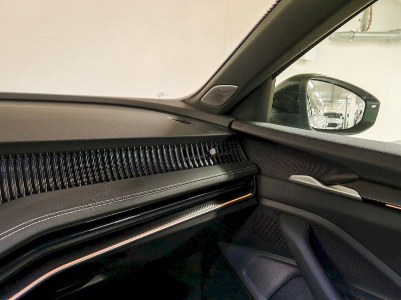 Škoda Superb (2025) Combi 2.0 TSI 195 kW DSG 4x4 S - fotka 6 z 36