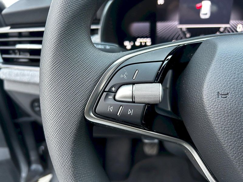 Škoda Scala (2024) 1.0 TSI 85kW MP6 Selection - fotka 8 z 33