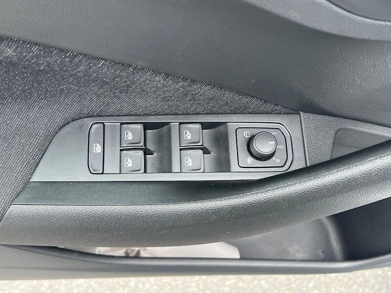 Škoda Kamiq (2025) Top Selection 1.0TSi 85kW 6°ma - fotka 28 z 29