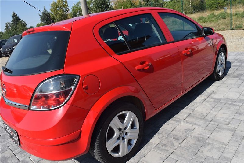 Opel Astra 1,4 i 66KW KLIMA ALU VÝHŘEV - fotka 5 z 50