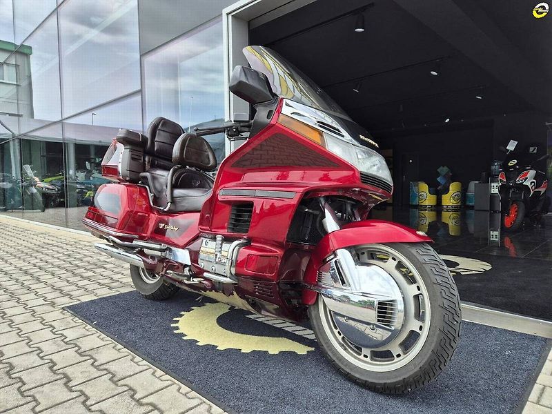 Honda GL 1500 Gold Wing SE (1997) - fotka 2 z 20