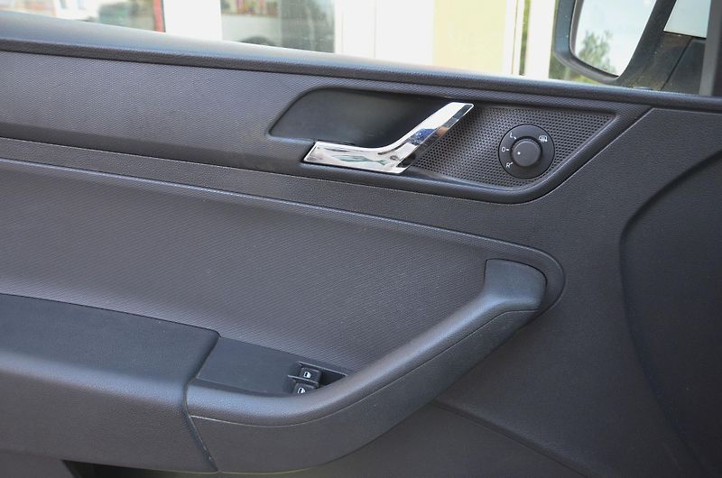Škoda Rapid (2014) 1.2 TSi 63kW AMBITION / ČR - fotka 18 z 28
