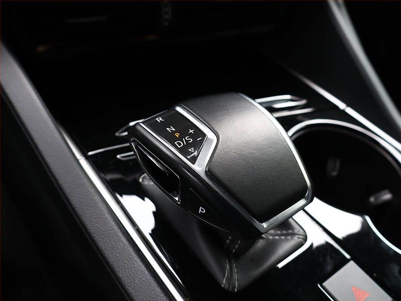 Volkswagen Touareg (2020) 3.0 TDI - fotka 11 z 24