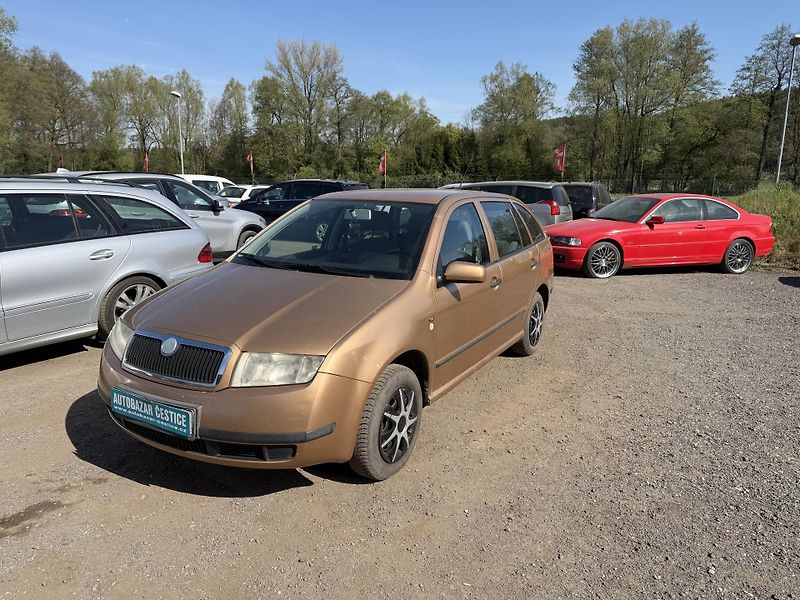 Škoda Fabia 1.4 MPI - fotka 1 z 19