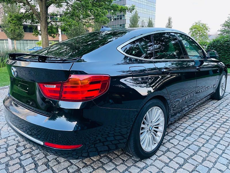 BMW Řada 3 318D GT MANUÁL KAMERA VÝHŘEV  - fotka 12 z 46