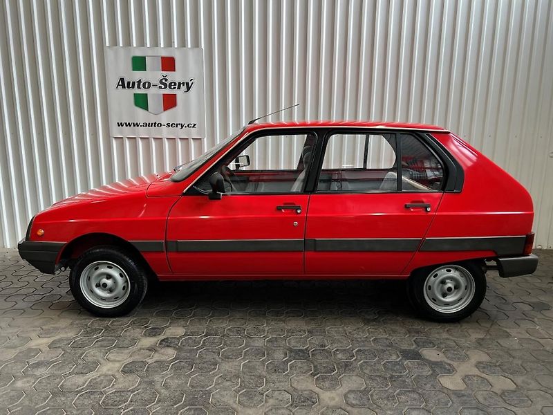 Citroën Visa Veterán - fotka 3 z 32