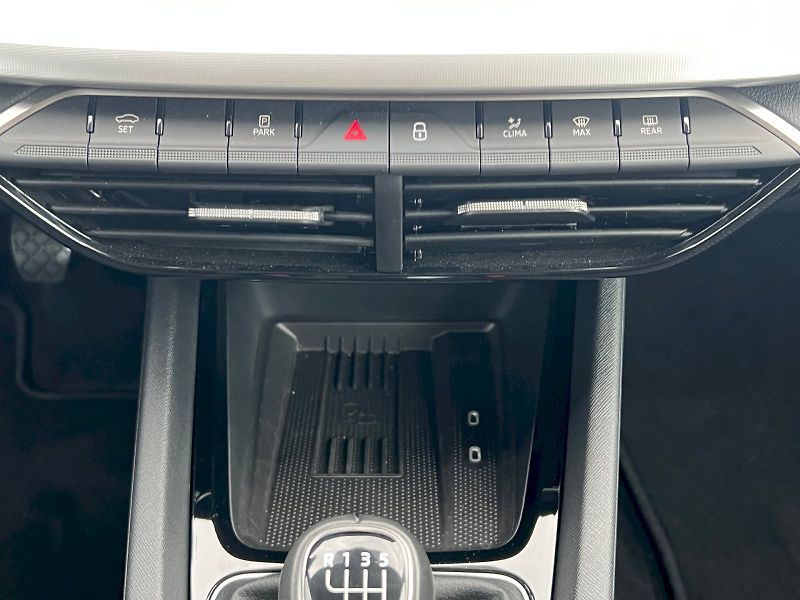 Škoda Octavia (2025) Selection 1.5TSi 85kW 6°manuál - fotka 23 z 28