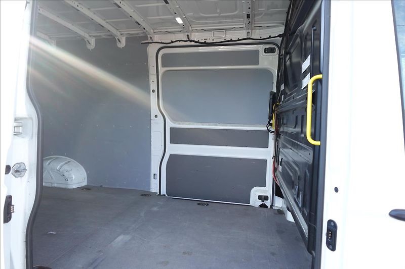 Volkswagen Crafter 2,0 TDI  MAXI KLIMA - fotka 19 z 33