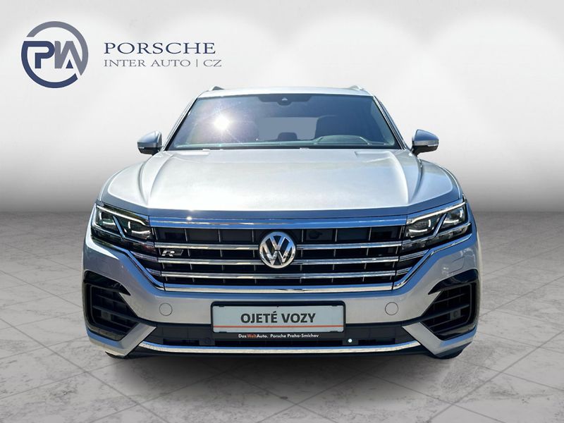 Volkswagen Touareg 3,0TDi 210kW R-line - fotka 2 z 23