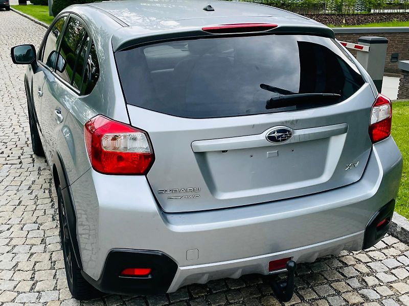 Subaru XV 2.0i 4x4 AUT VÝHŘEV SERVISKA - fotka 16 z 51