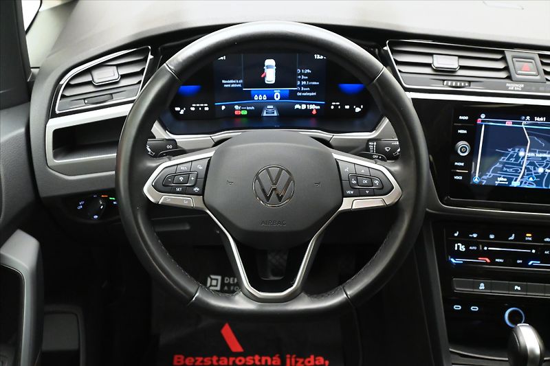 Volkswagen Touran 2,0 TDI 110kW DSG LED TAŽNÉ Zá - fotka 18 z 32