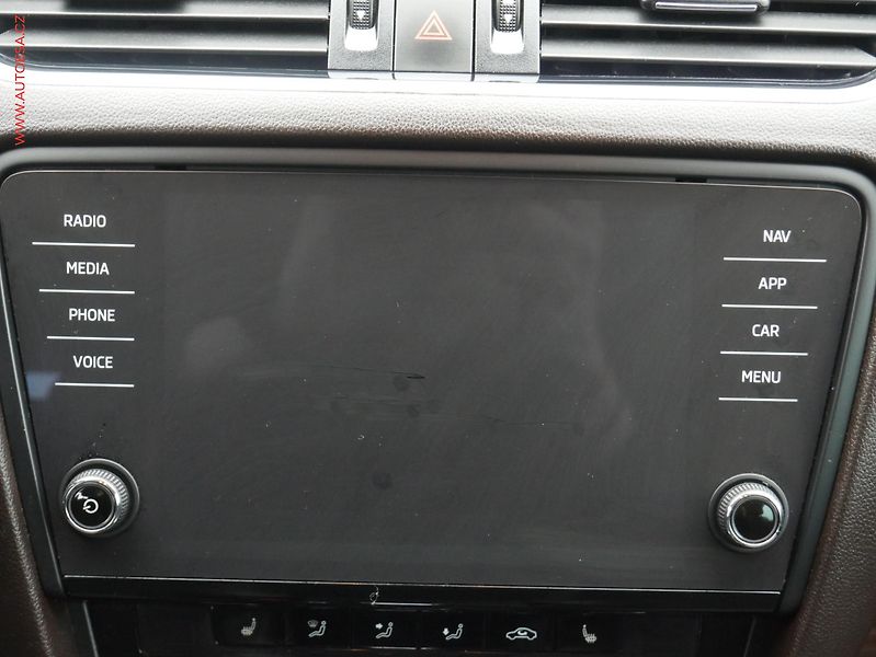 Škoda Octavia (2018) 2.0TDi 4x4, ČR, L&K, DSG, TZ - fotka 11 z 23