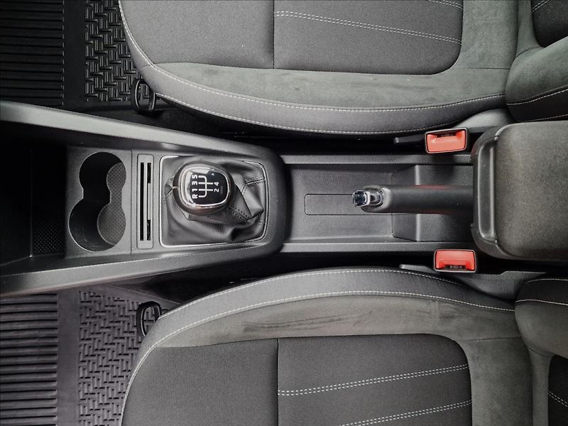 Škoda Fabia 1.0 TSI Style,původ ČR,1.Maj. - fotka 34 z 49