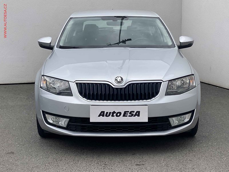 Škoda Octavia (2016) 1.6TDi, 1.maj,ČR, Ambition - fotka 2 z 17