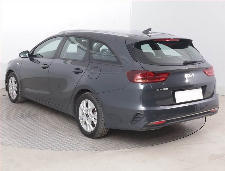 Kia Ceed (2023) Spin 1.0 T-GDI, SPIN, DPH - fotka 4 z 15