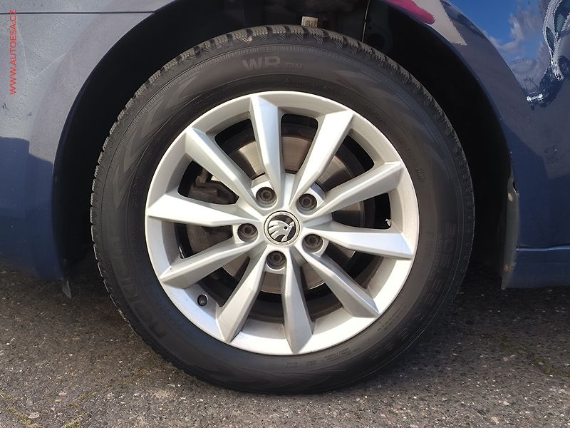 Škoda Octavia (2016) 1.6 TDi, ČR, AC, výhřev sed - fotka 16 z 18