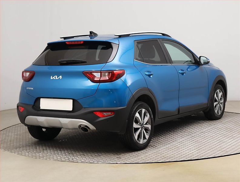 Kia Stonic (2023) 1.2 DPI, Serv.kniha, Kůže - fotka 5 z 20