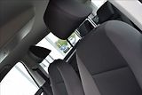 Volkswagen Touran 1,4 i 103KW AUTOMAT TAŽNÉ NAVI - náhled 21