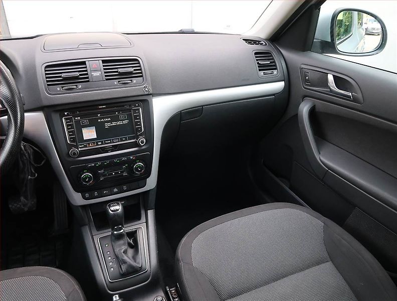 Škoda Yeti (2016) 2.0 TDI, 4X4, Automat, Navi - fotka 8 z 20