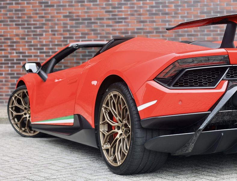 Lamborghini Huracán (2018) Spyder Performante Misano Red  - fotka 4 z 61