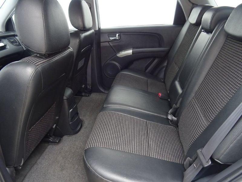 Kia Sportage (2006) 2.0i,104kW,4X4,ALU - fotka 14 z 20