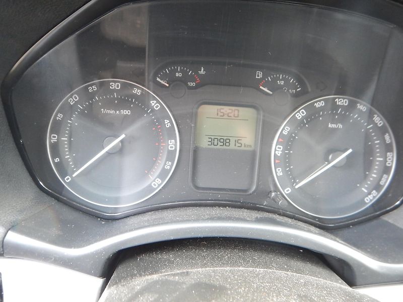Škoda Octavia 1.9 TDI, 4x4, KLIMA - fotka 19 z 28