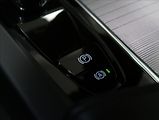Volvo XC60 2,0 B4 AWD PLUS DARK 1. MAJ ČR - náhled 37