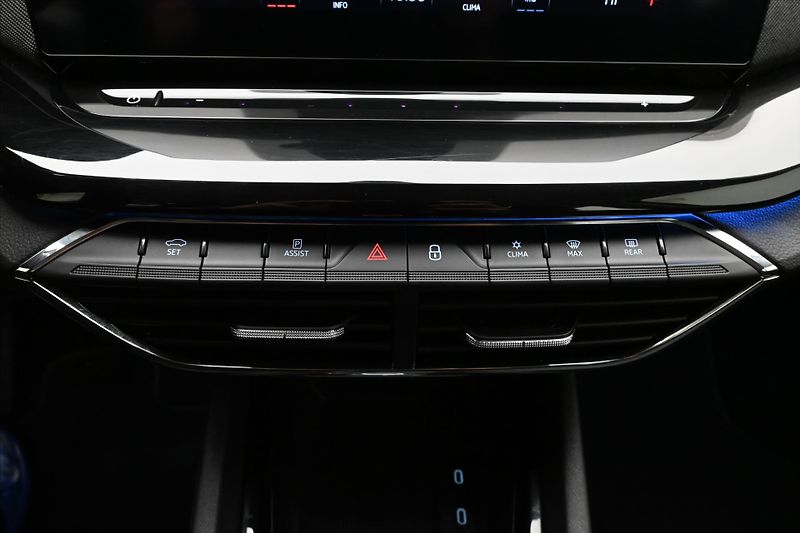 Škoda Octavia 2,0 TDI 110kW DSG Style Záruka - fotka 22 z 33