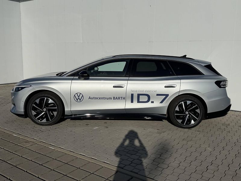 Volkswagen ID.7 Tourer (2026) Pro People 77kWh - fotka 3 z 24