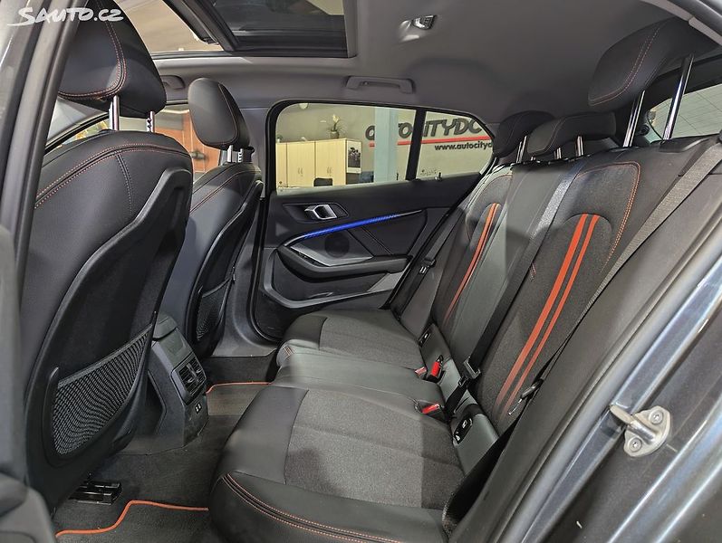BMW Řada 1 120d xDrive A/T Sport Line DPH - fotka 10 z 27