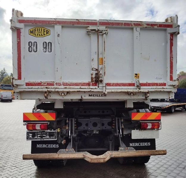 Mercedes-Benz (2017) Arocs 3243 8x4 Bordmatik EURO  - fotka 7 z 12