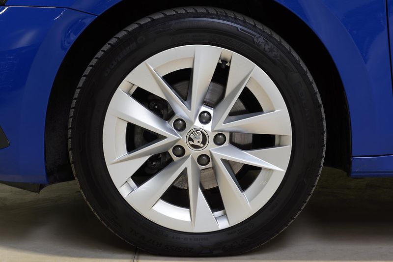 Škoda Octavia 2.0TDi,110kw,Style,Navi,ČR - fotka 10 z 32