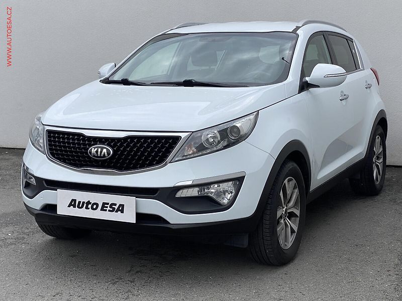 Kia Sportage (2016) 1.6 GDi, Navi, kamera, kůže - fotka 3 z 15