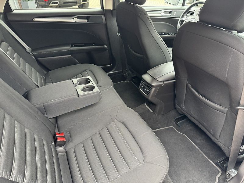 Ford Mondeo (2018) 2.0TDCi Automat Navi Tažné Zař - fotka 18 z 47