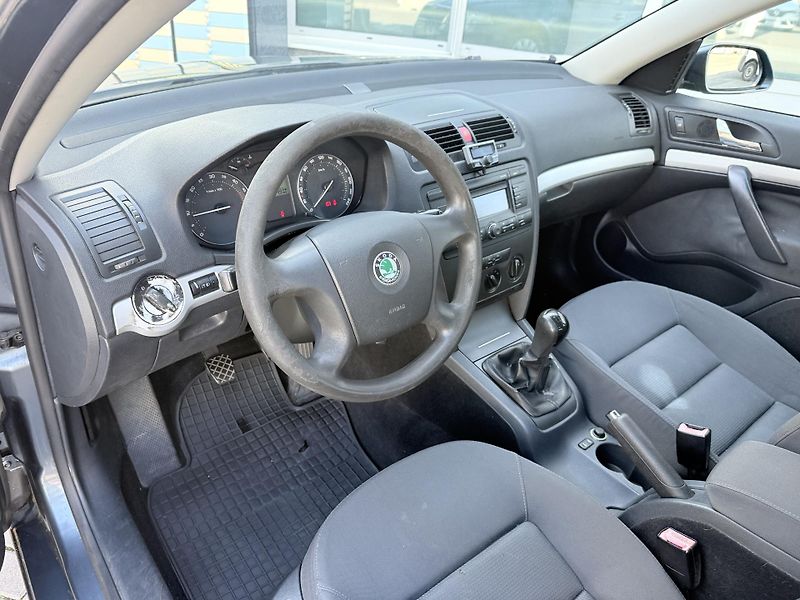 Škoda Octavia 1.9 TDi  - fotka 11 z 25