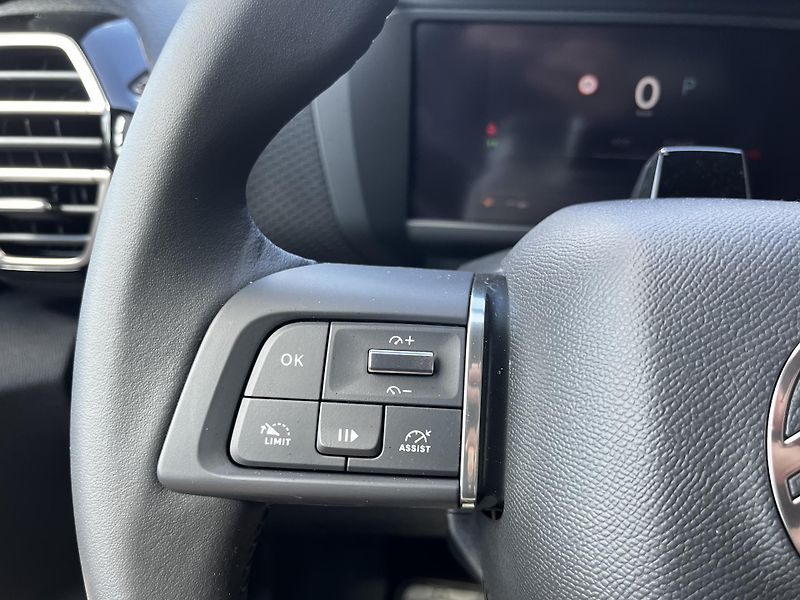 Citroën C4 (2026) COLLECTION Hybrid 145k  - fotka 16 z 23