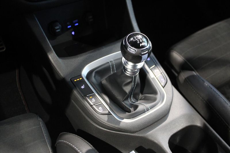Hyundai i30 N Performance - fotka 32 z 40