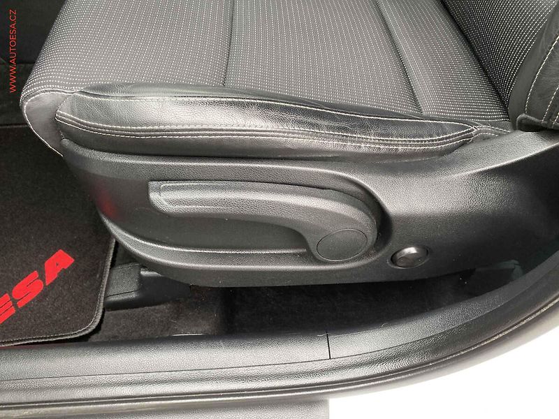Kia Sportage (2016) 1.6 GDi 2WD, Spirit, TZ - fotka 14 z 19